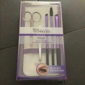 🖤FINAL PRICE🖤 Real Techniques Brow Set